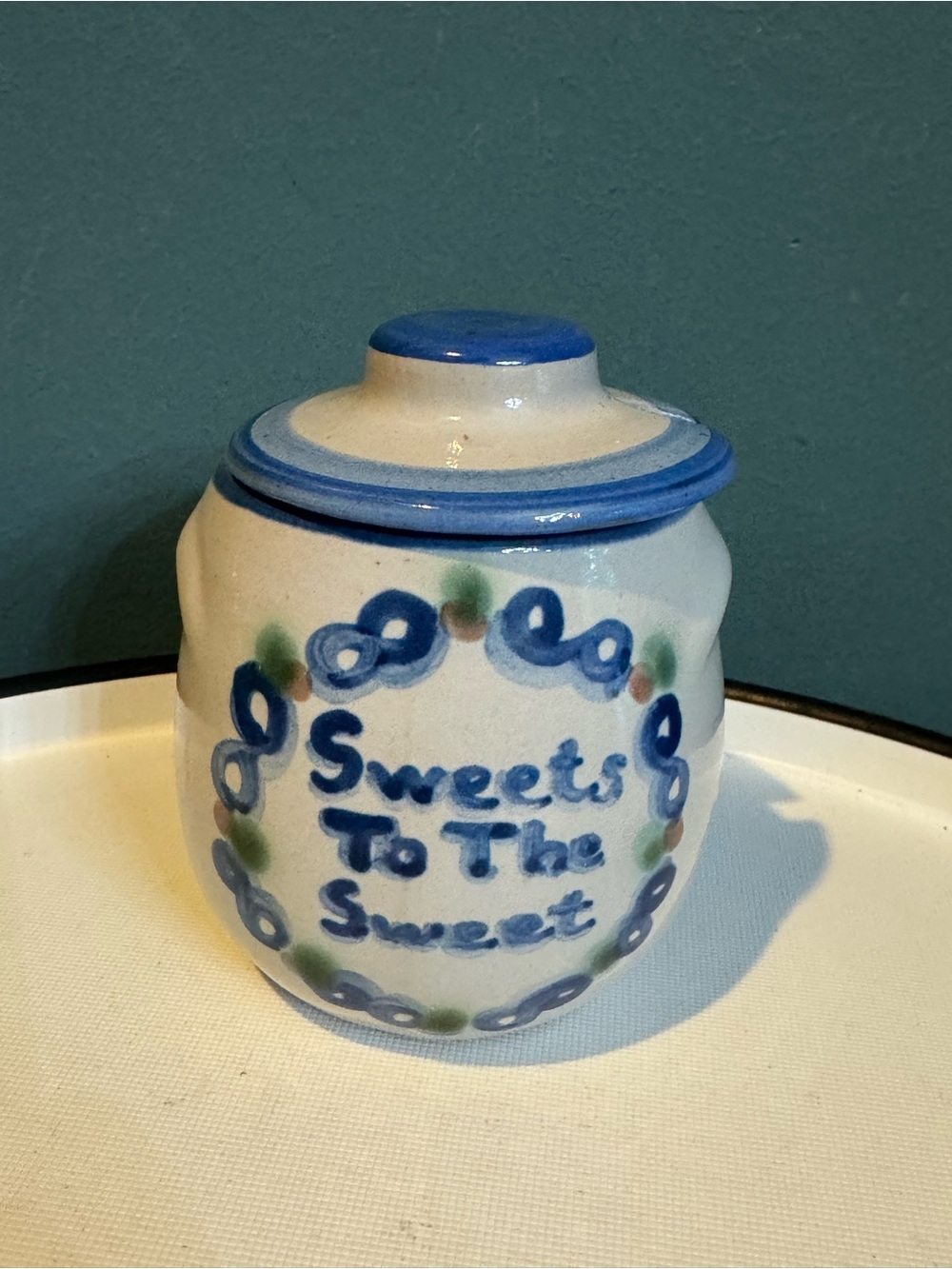MA HADLEY POTTERY HONEY OR JAM POT "SWEETS TO THE SWEETS" BEES & HIVE DESIGN